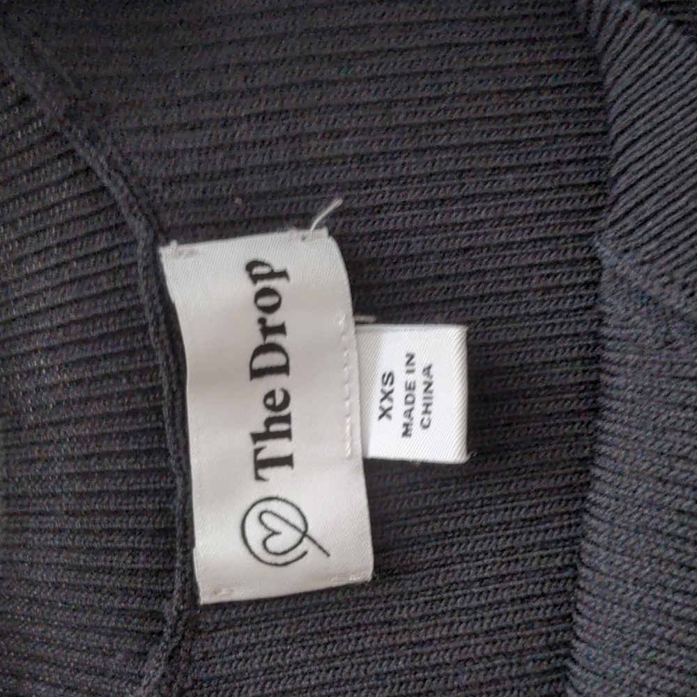 The Drop Dress - Picture 7 of 7